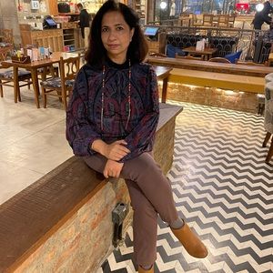 Meet your Posher, Neena